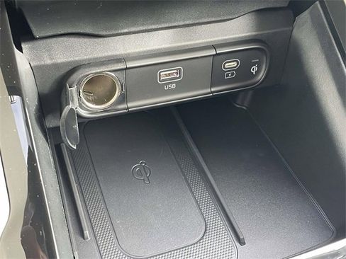 New 2025 Kia Telluride S image 40