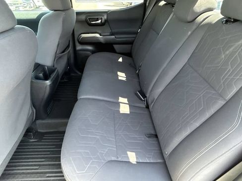 Used 2019 Toyota Tacoma TRD Off-Road w/ Technology Package RWD image 16