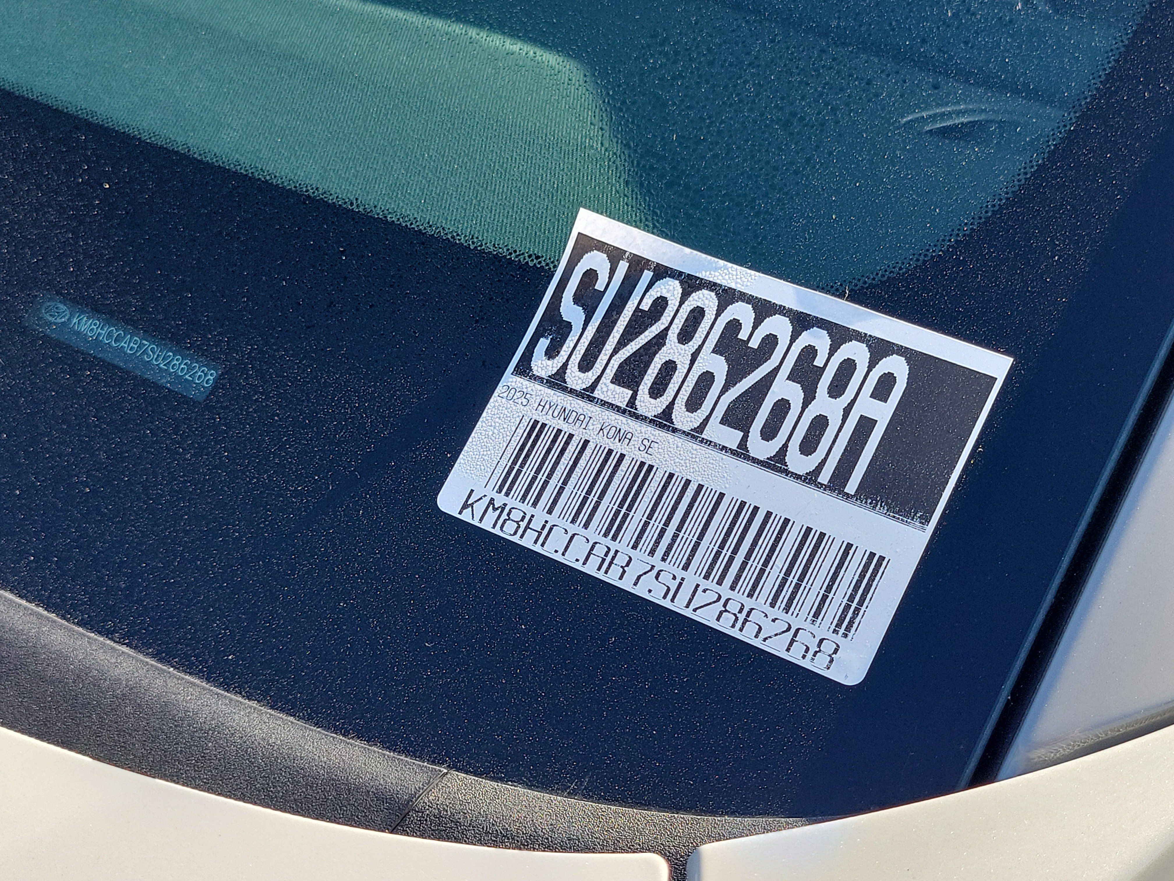 Certified 2025 Hyundai Kona SEL AWD/4WD image 9