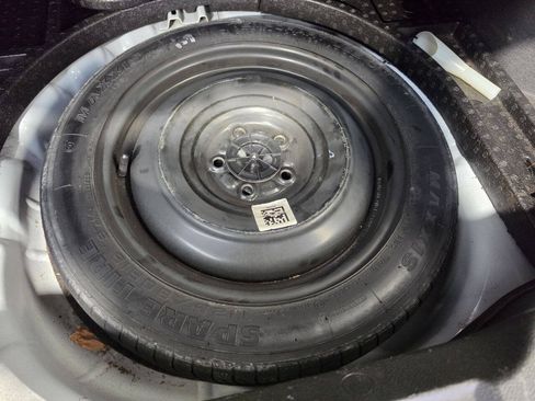 Used 2016 Ford Focus SE FWD image 20