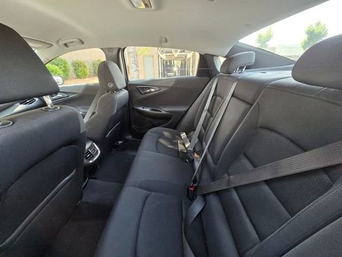 Used 2021 Chevrolet Malibu LT FWD image 6