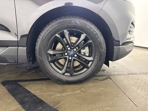 Used 2019 Ford Edge SEL w/ Equipment Group 201A AWD/4WD image 11