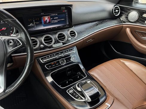 Used 2017 Mercedes-Benz E 300 4MATIC image 32
