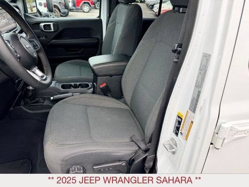 Certified 2025 Jeep Wrangler Unlimited Sahara AWD/4WD image 11