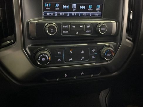 Used 2018 Chevrolet Silverado 1500 LT AWD/4WD image 10