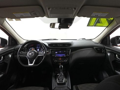 Used 2021 Nissan Rogue Sport SV image 7