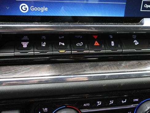 Used 2024 Chevrolet Silverado 2500 LTZ w/ LTZ Plus Package AWD/4WD image 68