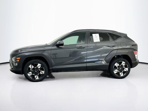 Used 2025 Hyundai Kona SEL AWD/4WD image 4