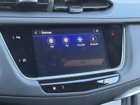 Used 2025 Cadillac XT5 Premium Luxury image 15