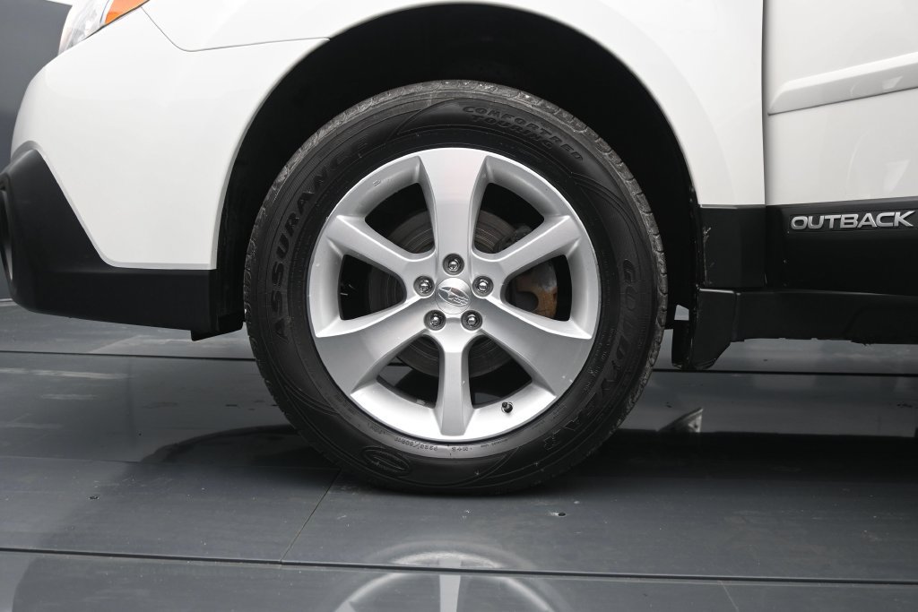 Used 2013 Subaru Outback 2.5i Limited AWD/4WD image 25