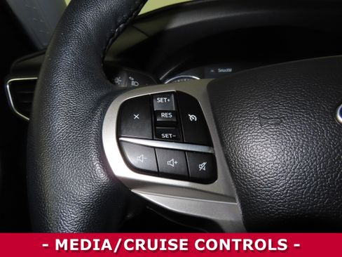 Used 2023 Ford Explorer XLT w/ Equipment Group 202A image 14