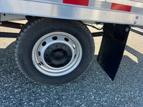 Used 2024 Ford Transit 250 image 16