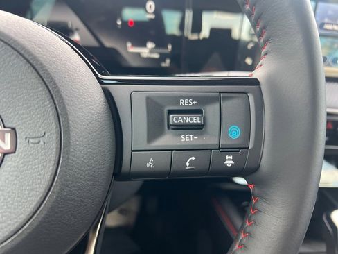 New 2025 Nissan Kicks SR w/ SR Premium Package image 11