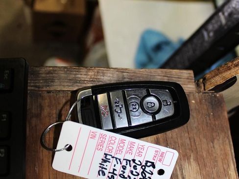 Used 2022 Ford F450 Limited w/ FX4 Off-Road Package image 46