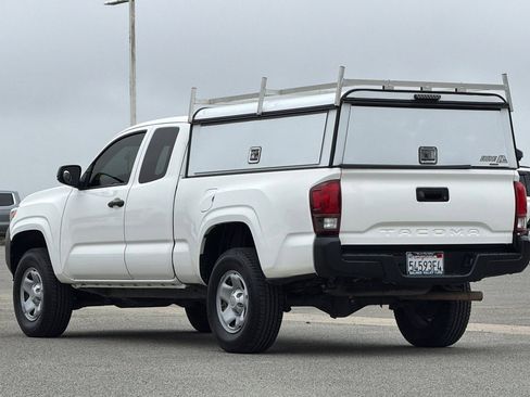 Used 2023 Toyota Tacoma SR RWD image 6