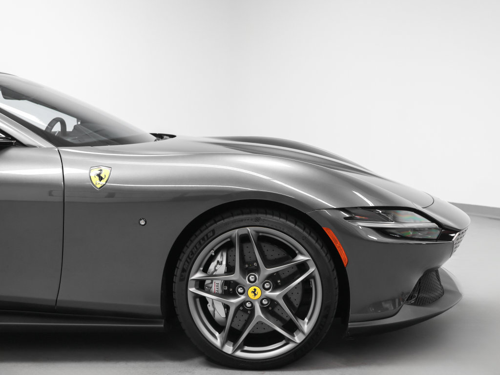 Used 2024 Ferrari Roma Spider RWD image 11