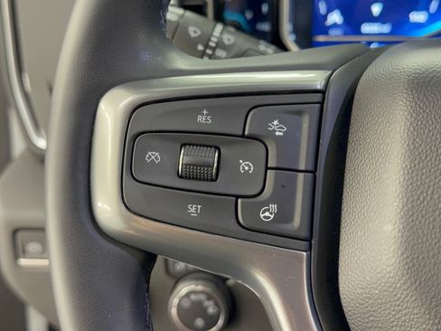 Used 2023 Chevrolet Silverado 1500 LT RWD image 18