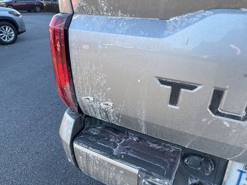 Used 2024 Toyota Tundra Limited image 17