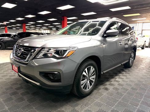 Used 2020 Nissan Pathfinder S AWD/4WD image 7