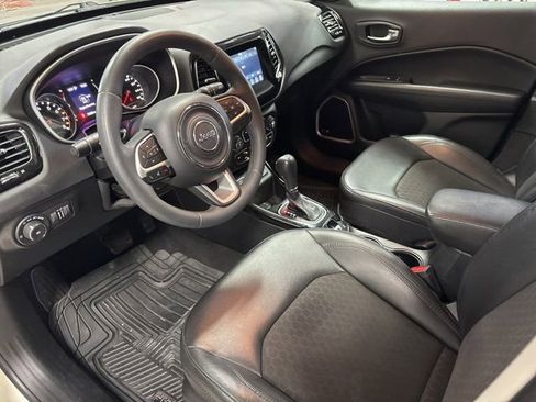 Used 2021 Jeep Compass Latitude w/ Sun and Sound Group FWD image 15