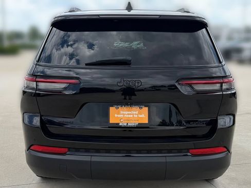 Certified 2023 Jeep Grand Cherokee L Laredo AWD/4WD image 5