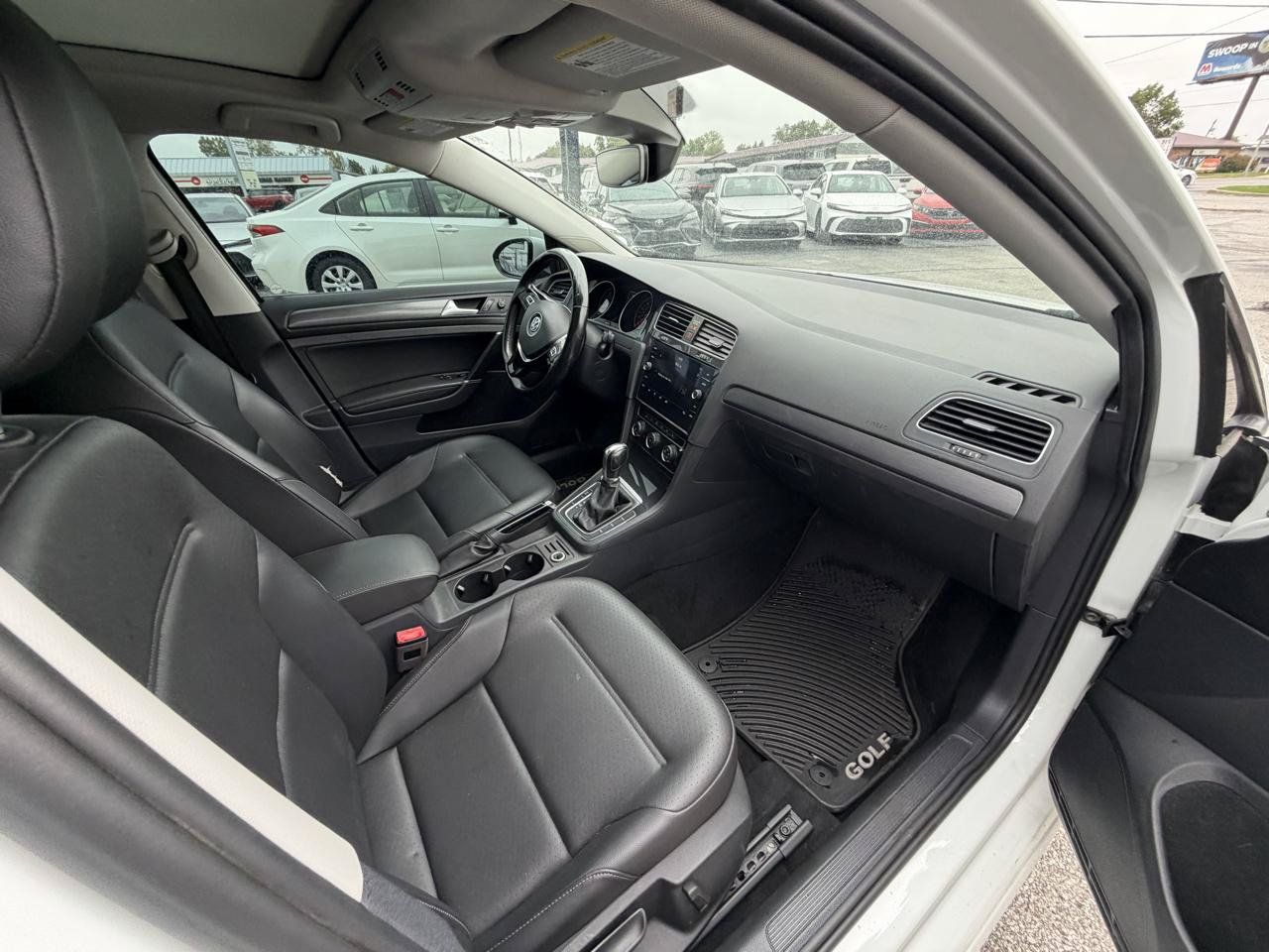 Used 2019 Volkswagen Golf S FWD image 12