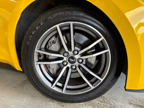 Used 2017 Ford Mustang GT Premium RWD image 34