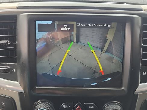 Used 2018 RAM 2500 SLT w/ Luxury Group AWD/4WD image 27