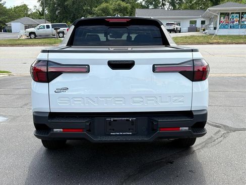 Certified 2023 Hyundai Santa Cruz SEL w/ Activity Package FWD image 4
