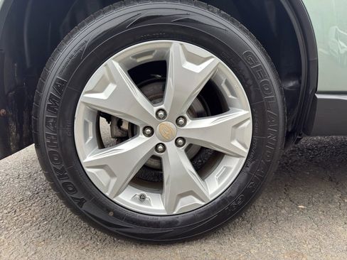 Used 2015 Subaru Forester 2.5i Premium w/ All-Weather Package image 10