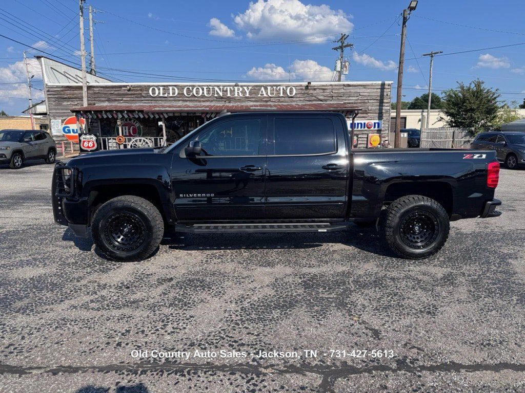 Used 2018 Chevrolet Silverado 1500 LT w/ All Star Edition AWD/4WD image 1