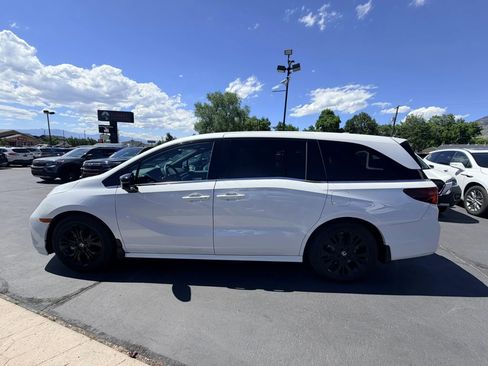 Used 2025 Honda Odyssey Sport-L image 6