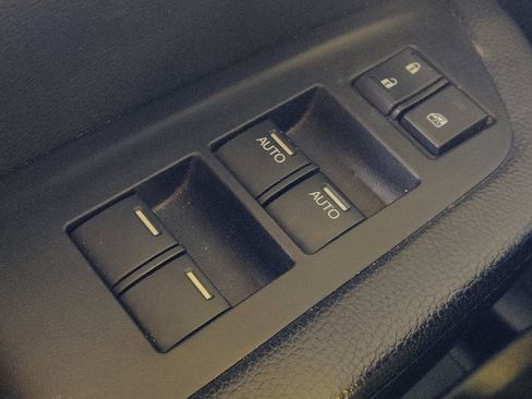 Used 2017 Honda Pilot Touring image 27