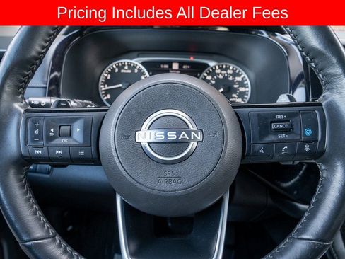 Used 2023 Nissan Pathfinder SL AWD/4WD image 21