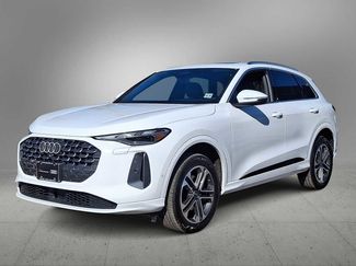 Used 2025 Audi Q5 Premium w/ Convenience Package video 1