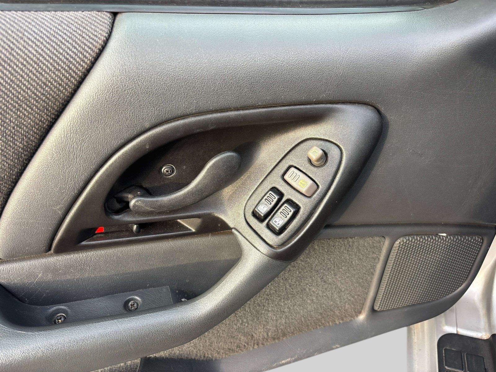 Used 1993 Chevrolet Camaro LT RWD image 11