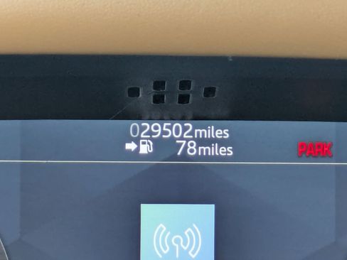 Used 2020 Land Rover Defender 110 X image 11