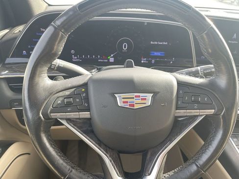 Used 2022 Cadillac Escalade Premium Luxury image 10