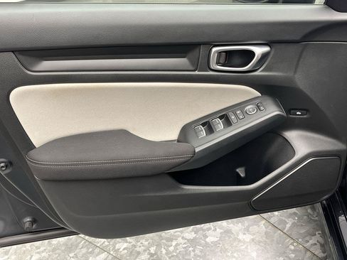 Used 2023 Honda Civic LX image 6