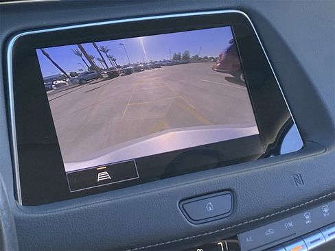 Used 2021 Cadillac XT4 Luxury w/ Cold Weather Package image 28