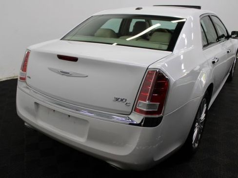 Used 2014 Chrysler 300 C w/ Light Group image 8