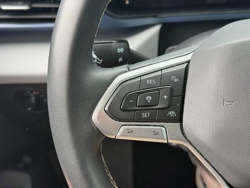 Used 2022 Volkswagen Taos SE AWD/4WD image 22