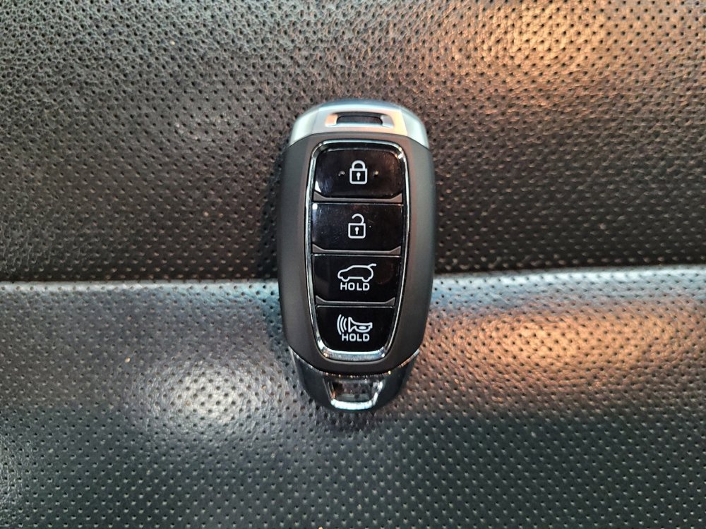Used 2018 Hyundai Elantra GT Sport w/ Sport Tech Package 04 FWD image 32