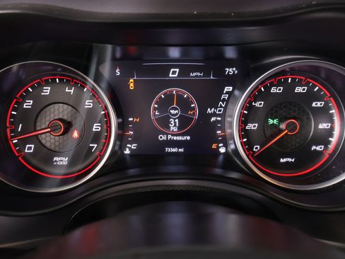 Used 2023 Dodge Charger SXT RWD image 4