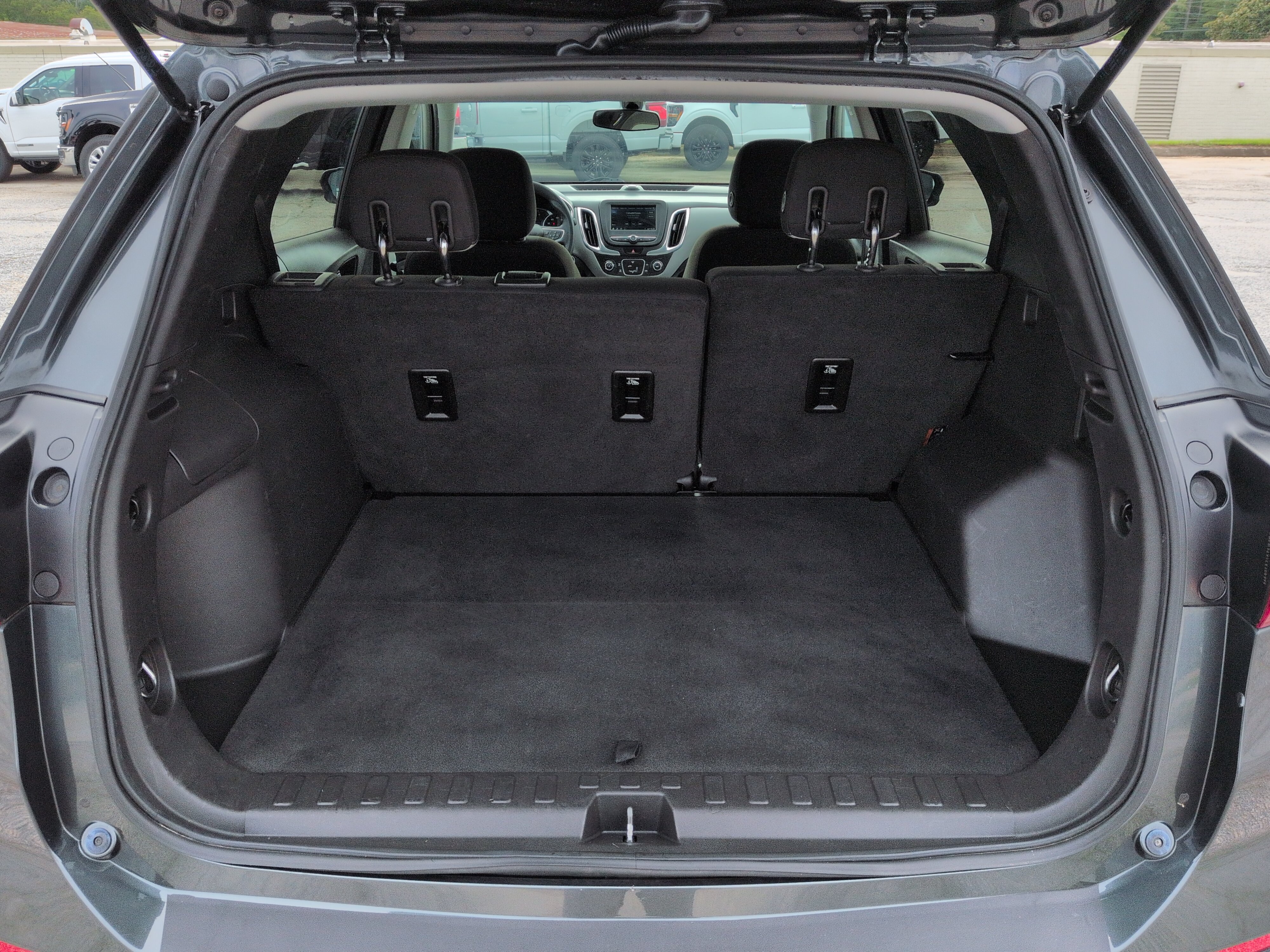 Used 2019 Chevrolet Equinox LT FWD image 11