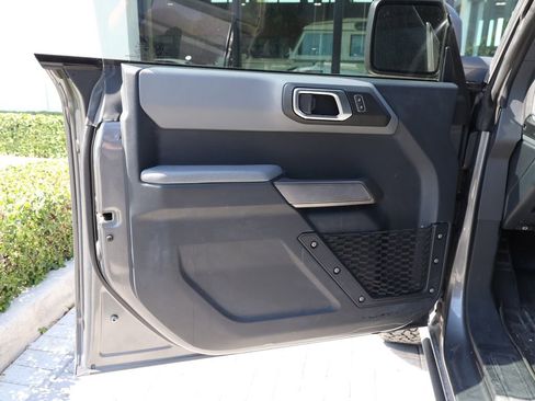 Used 2022 Ford Bronco Black Diamond AWD/4WD image 10