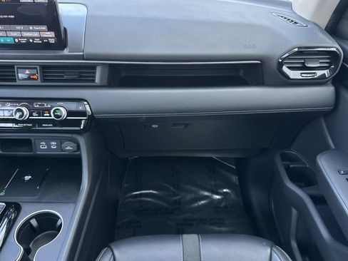 Certified 2023 Honda Pilot Touring image 33