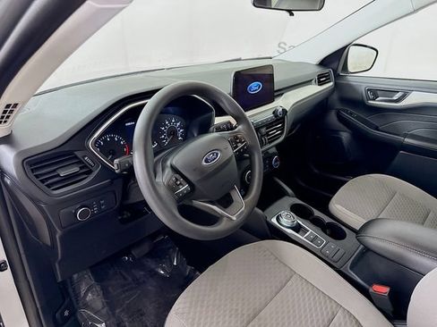 Used 2022 Ford Escape SE FWD image 9