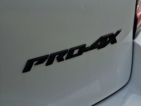 Certified 2025 Nissan Armada PRO-4X image 29