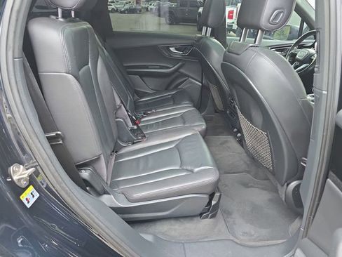 Used 2017 Audi Q7 3.0T Premium Plus w/ Premium Plus Package image 30